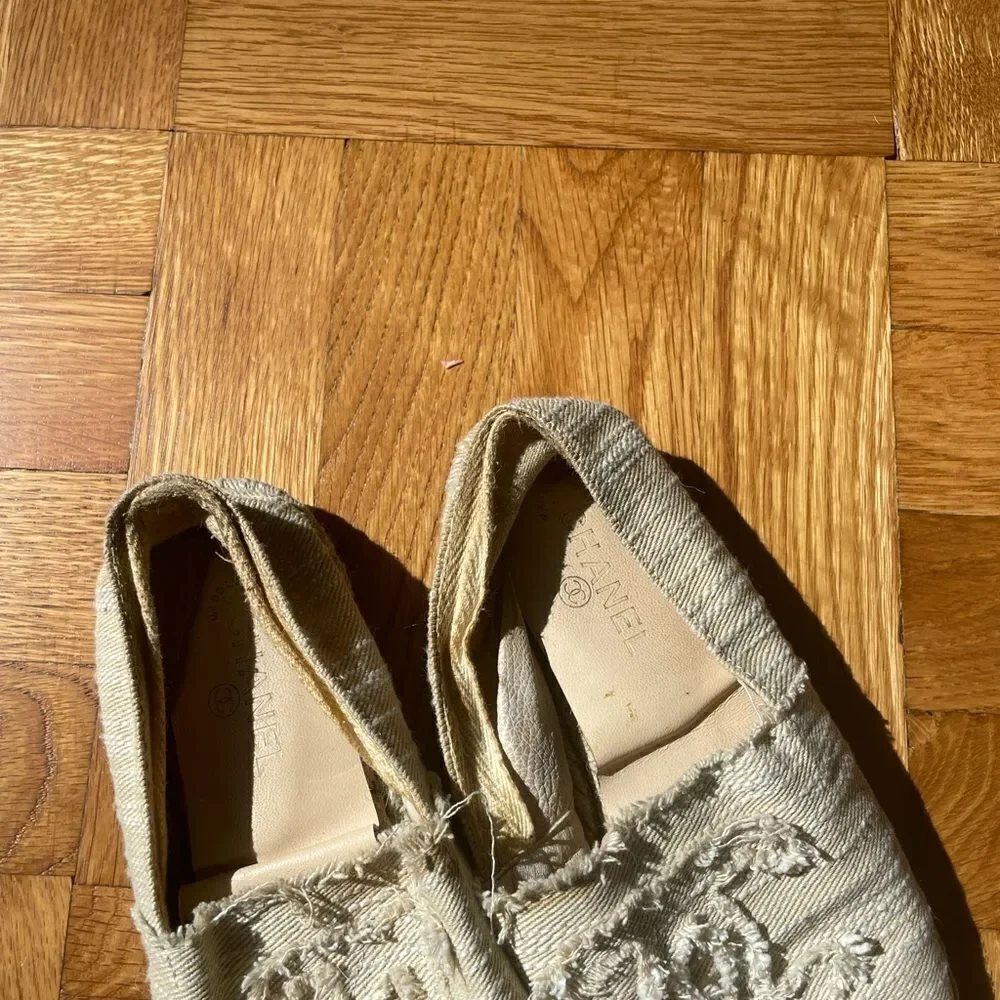 Chanel Espadrilles sz 38 black‎ and cream
